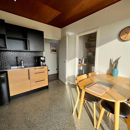 Fiordland Eco-Retreat -- Panoramic Views -- Hot Tub Villa Te Anau Buitenkant foto