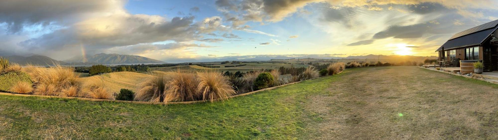 Fiordland Eco-Retreat -- Panoramic Views -- Hot Tub Villa Te Anau Buitenkant foto