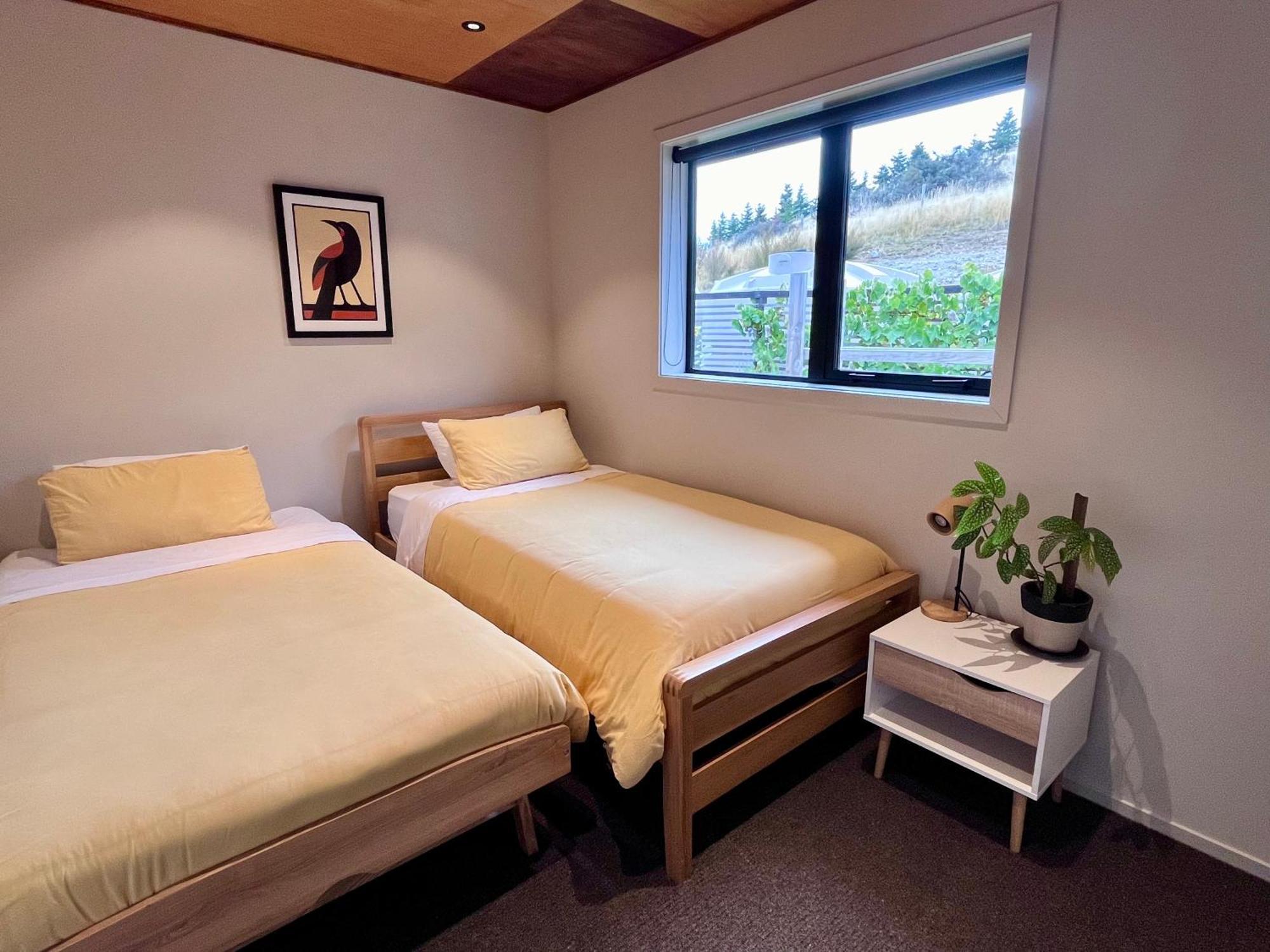 Fiordland Eco-Retreat -- Panoramic Views -- Hot Tub Villa Te Anau Buitenkant foto